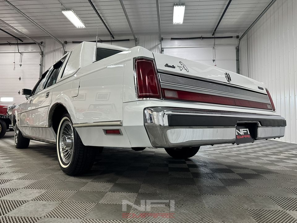 1989 Lincoln Town Car