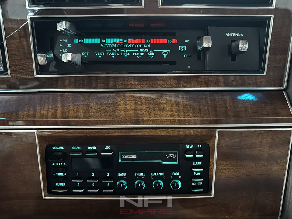 1989 Lincoln Town Car