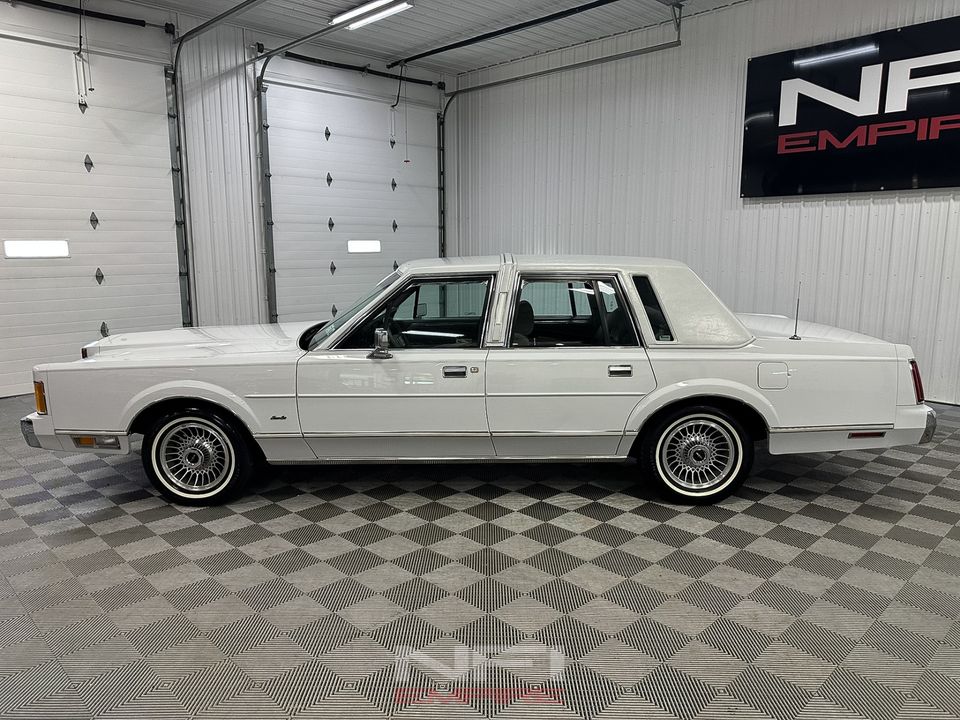 1989 Lincoln Town Car