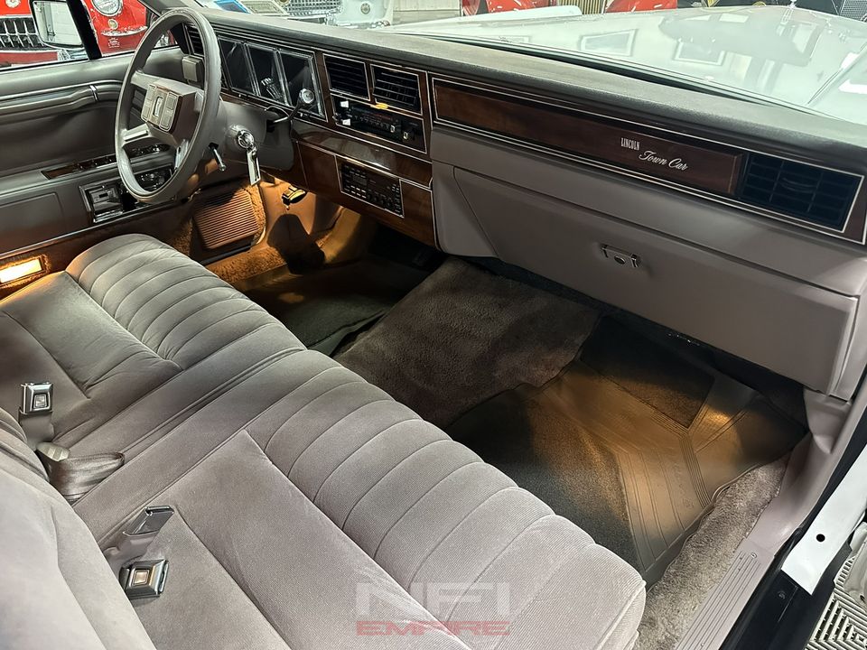 1989 Lincoln Town Car