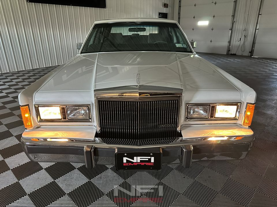 1989 Lincoln Town Car