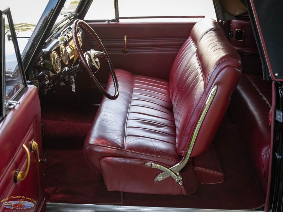 1940 Lincoln Zephyr Continental V12