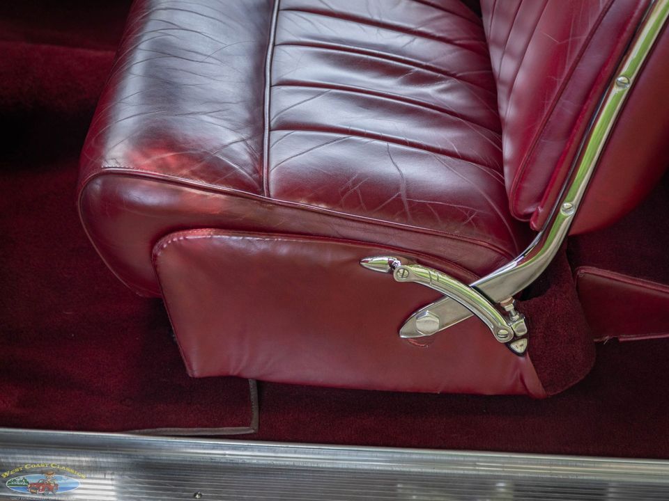1940 Lincoln Zephyr Continental V12