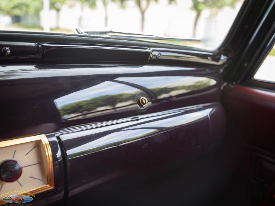 1940 Lincoln Zephyr Continental V12