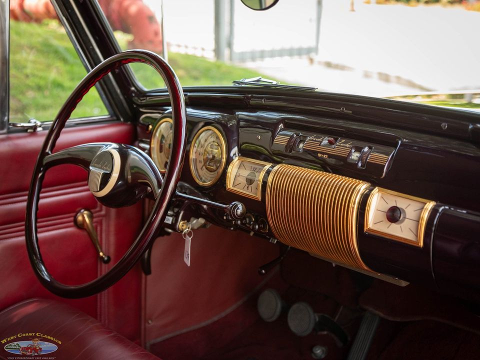 1940 Lincoln Zephyr Continental V12