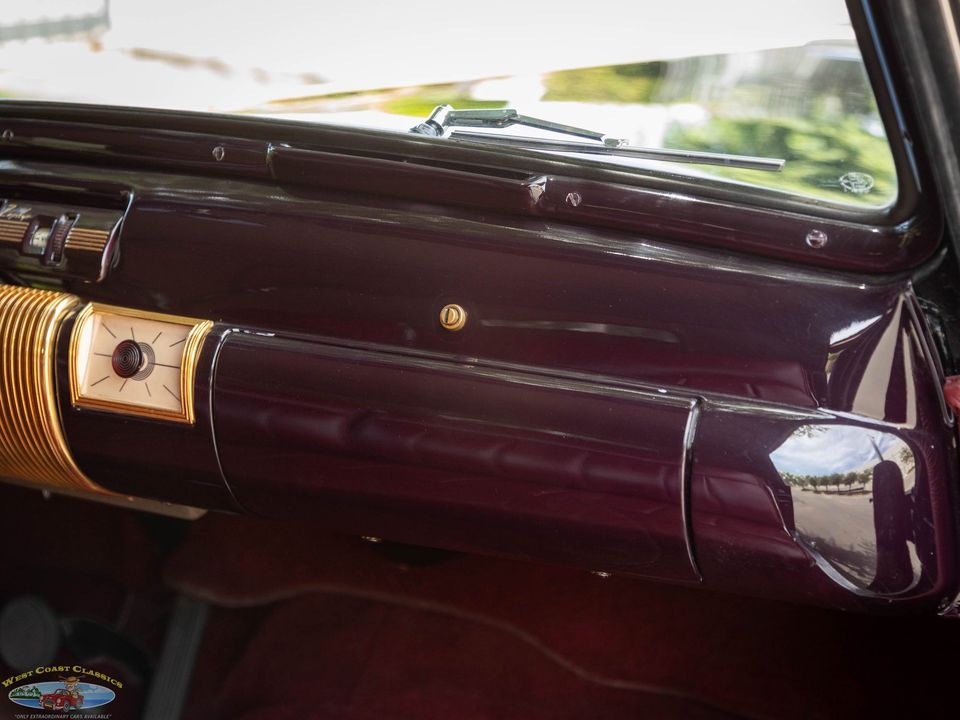 1940 Lincoln Zephyr Continental V12