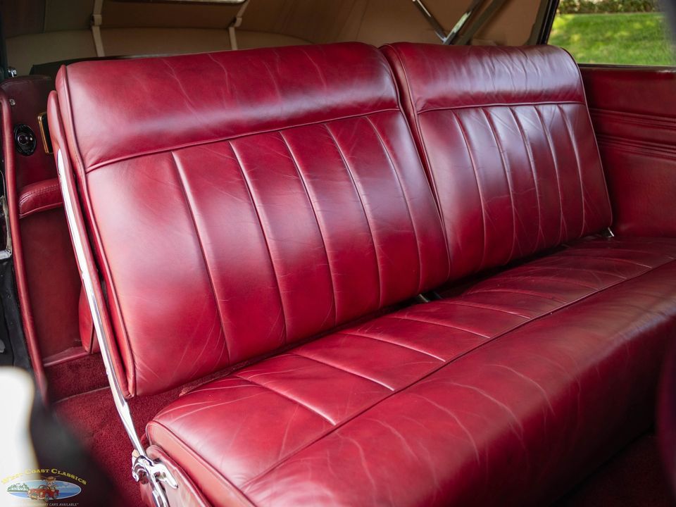 1940 Lincoln Zephyr Continental V12
