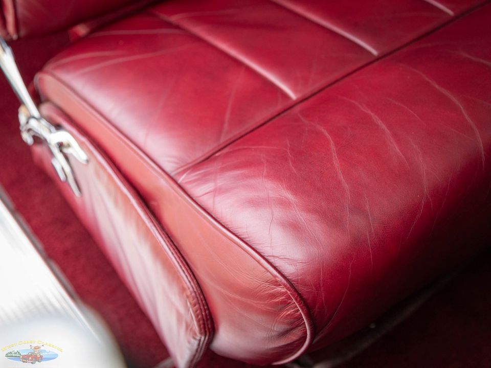 1940 Lincoln Zephyr Continental V12