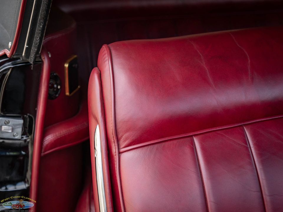 1940 Lincoln Zephyr Continental V12