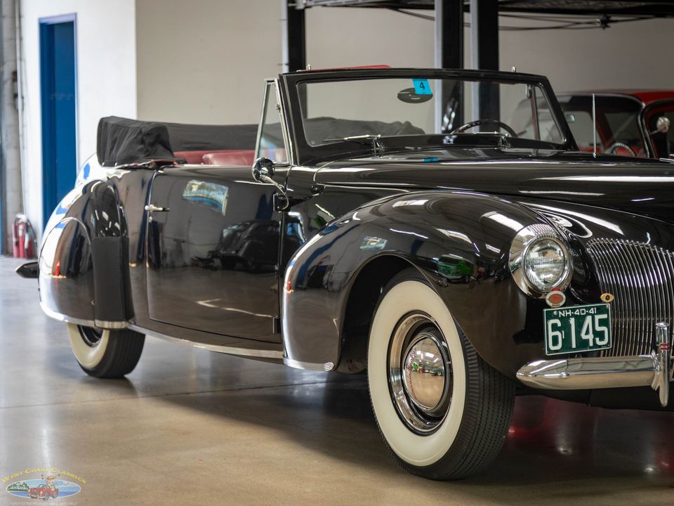 1940 Lincoln Zephyr Continental V12