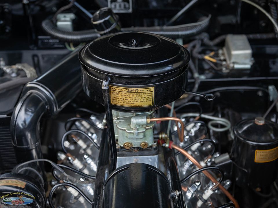 1940 Lincoln Zephyr Continental V12