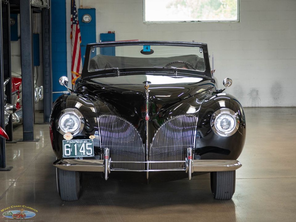 1940 Lincoln Zephyr Continental V12