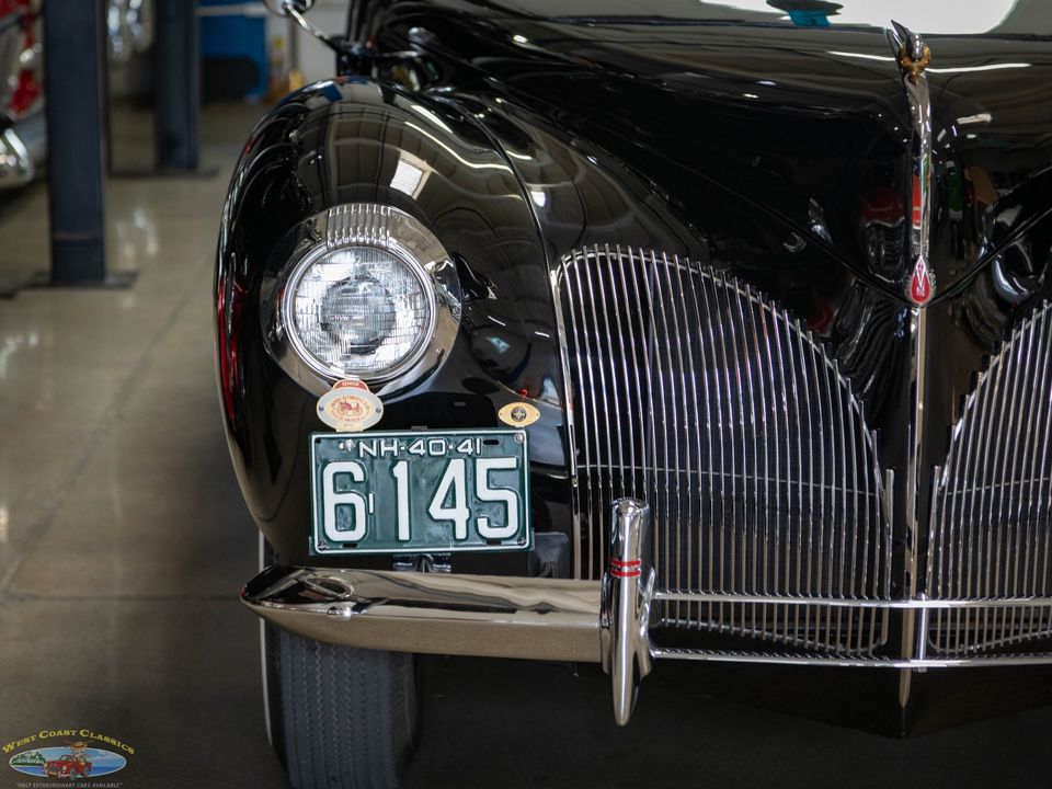 1940 Lincoln Zephyr Continental V12