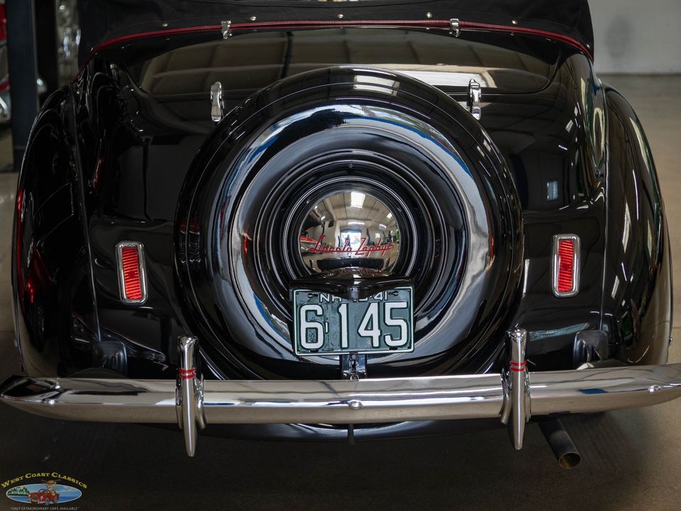1940 Lincoln Zephyr Continental V12