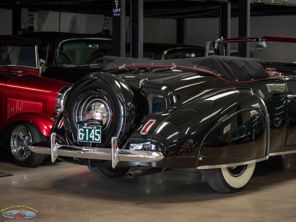 1940 Lincoln Zephyr Continental V12