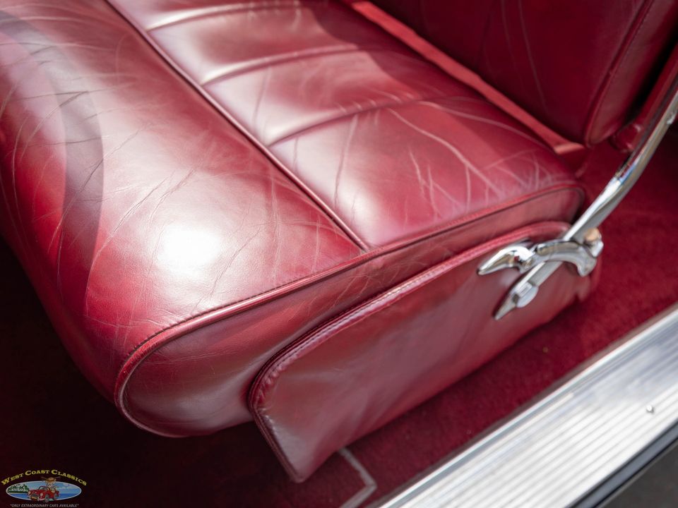 1940 Lincoln Zephyr Continental V12