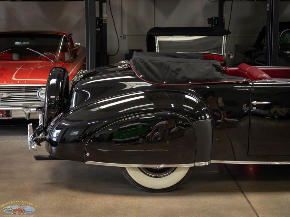 1940 Lincoln Zephyr Continental V12