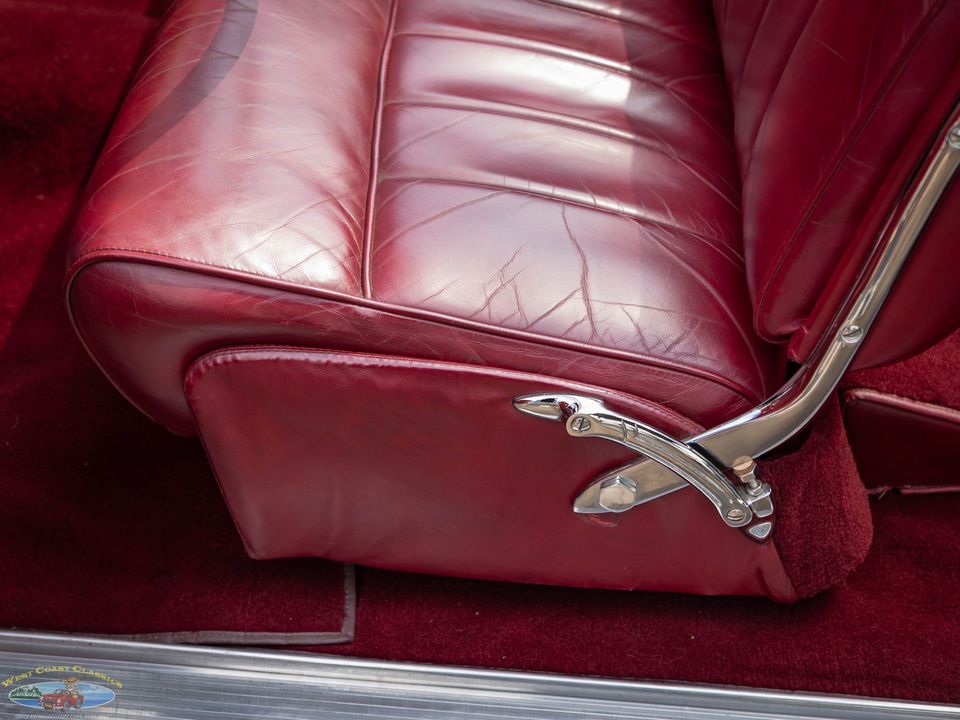 1940 Lincoln Zephyr Continental V12