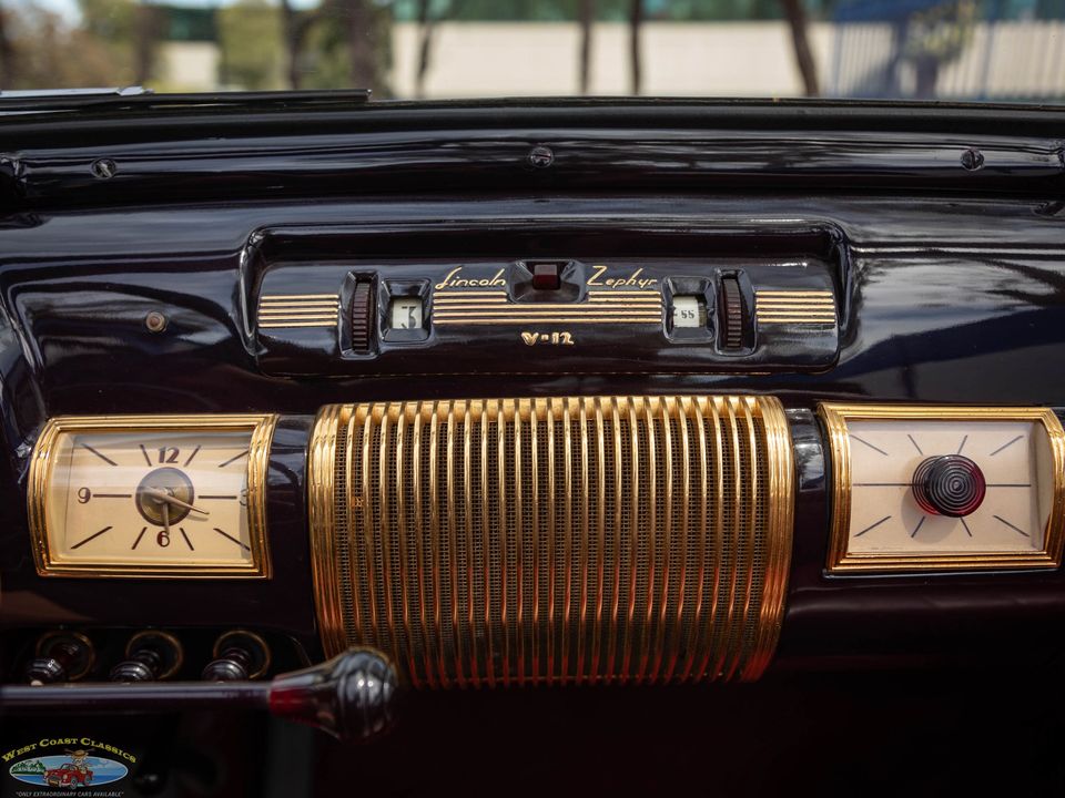 1940 Lincoln Zephyr Continental V12