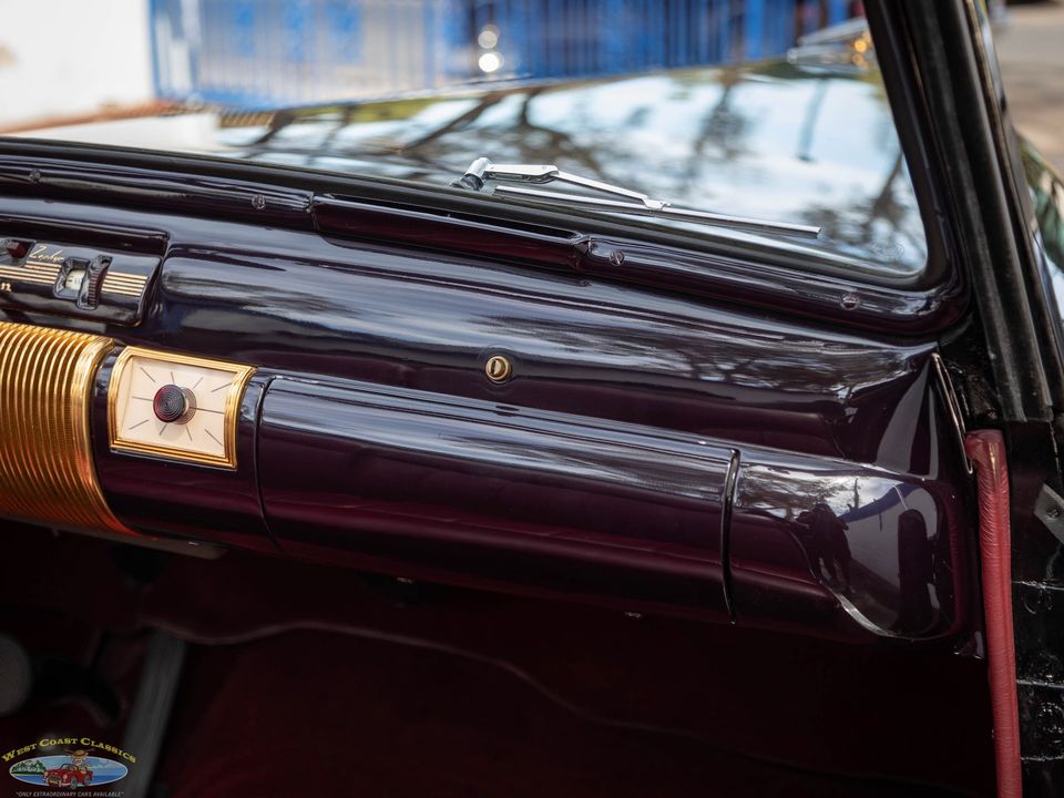 1940 Lincoln Zephyr Continental V12
