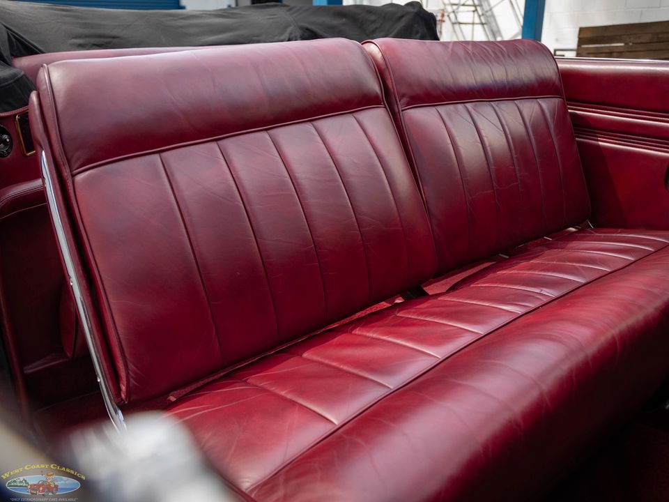 1940 Lincoln Zephyr Continental V12