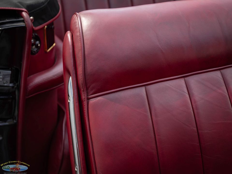 1940 Lincoln Zephyr Continental V12