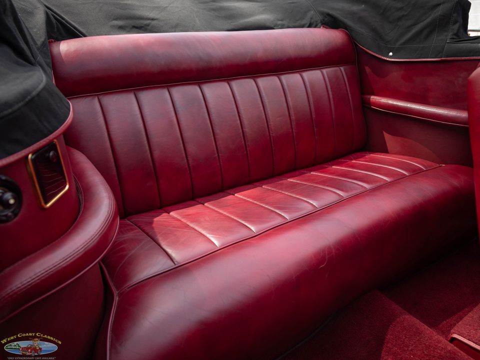 1940 Lincoln Zephyr Continental V12