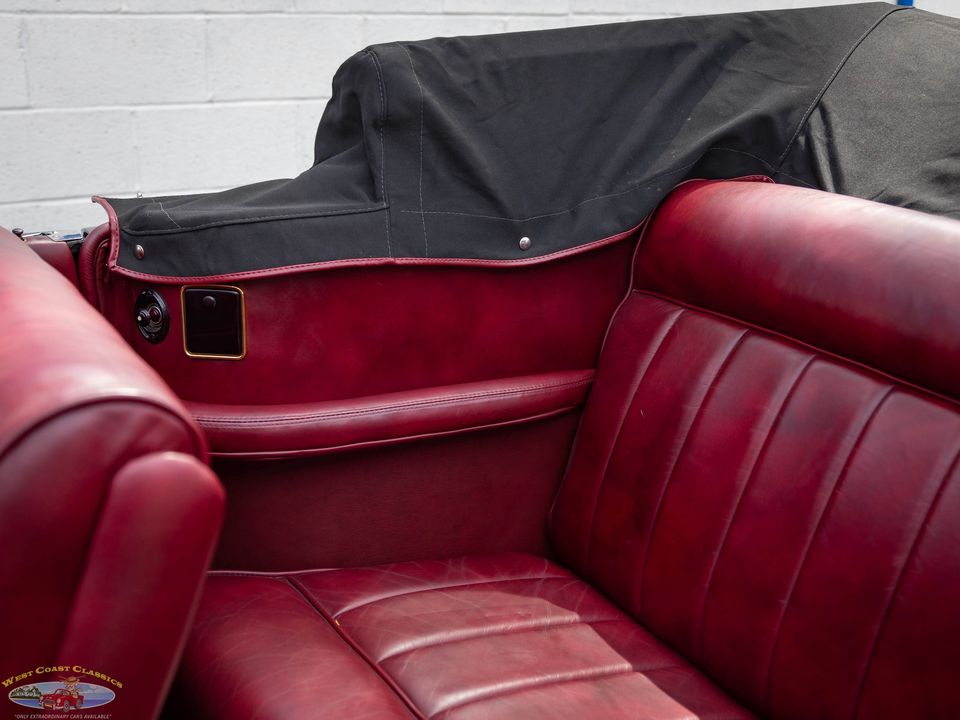 1940 Lincoln Zephyr Continental V12