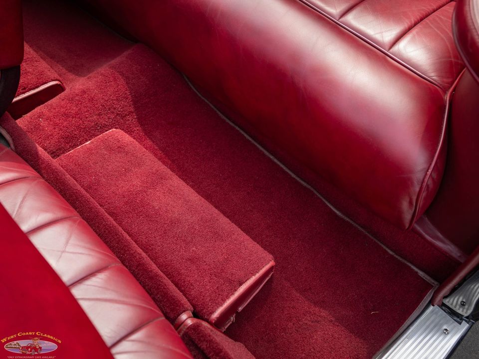 1940 Lincoln Zephyr Continental V12