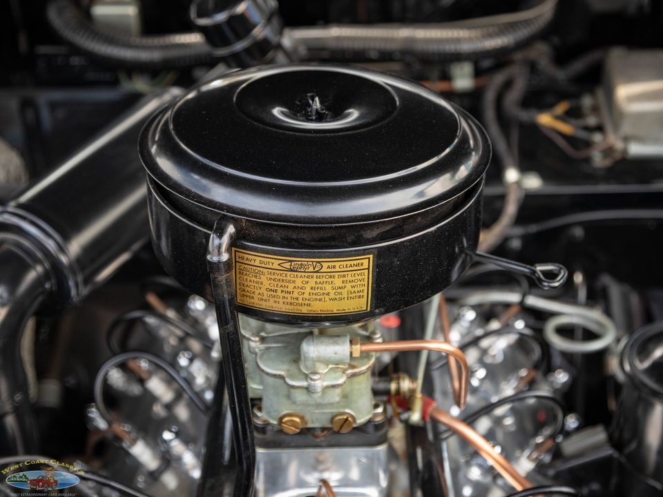 1940 Lincoln Zephyr Continental V12