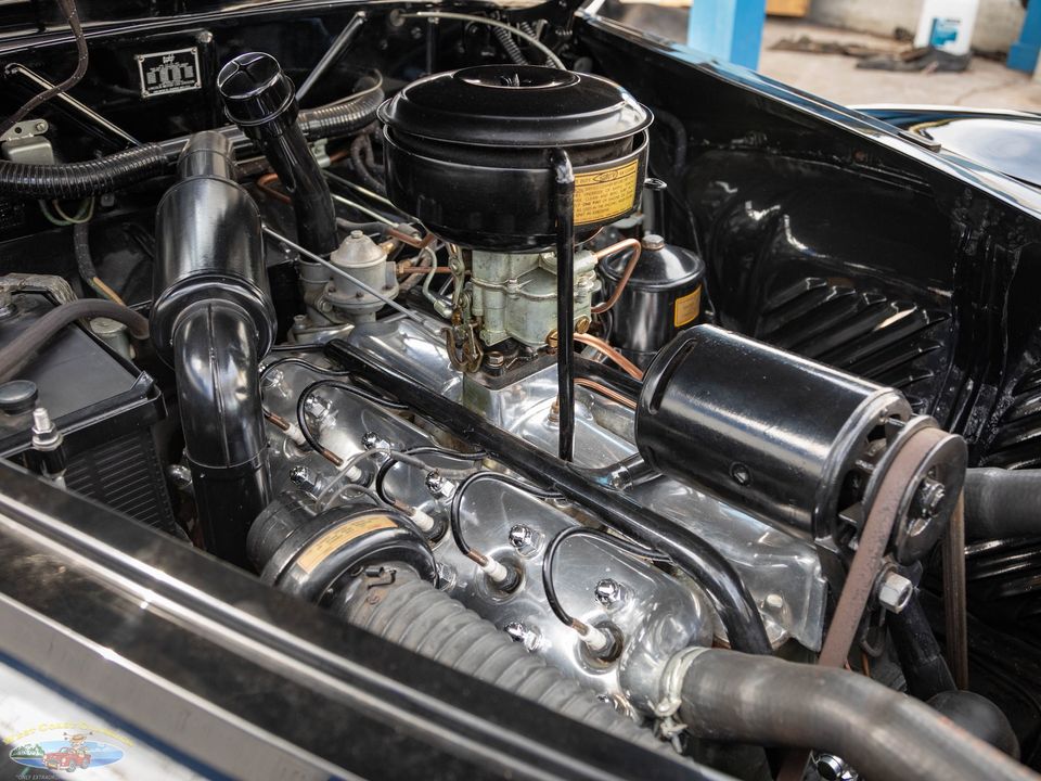 1940 Lincoln Zephyr Continental V12