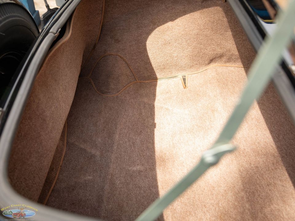 1940 Lincoln Zephyr Continental V12