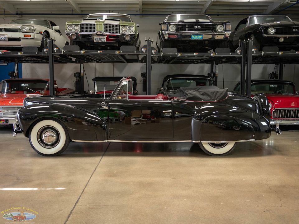 1940 Lincoln Zephyr Continental V12