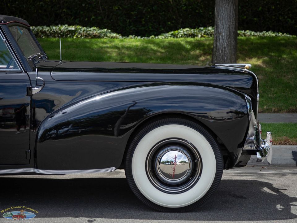 1940 Lincoln Zephyr Continental V12