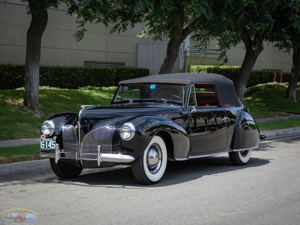 1940 Lincoln Zephyr Continental V12