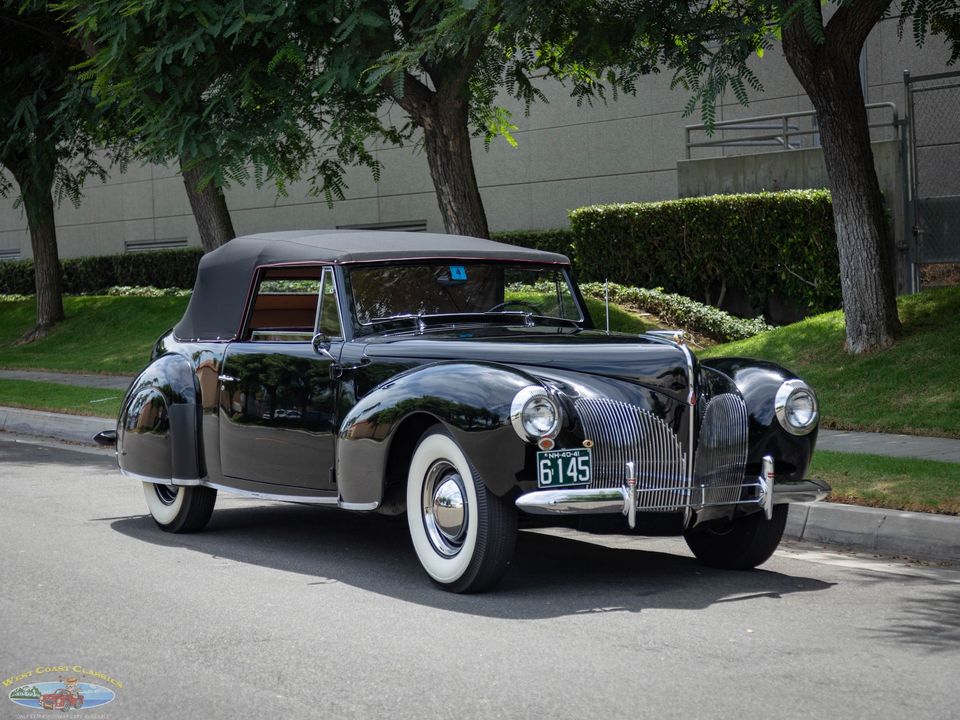 1940 Lincoln Zephyr Continental V12
