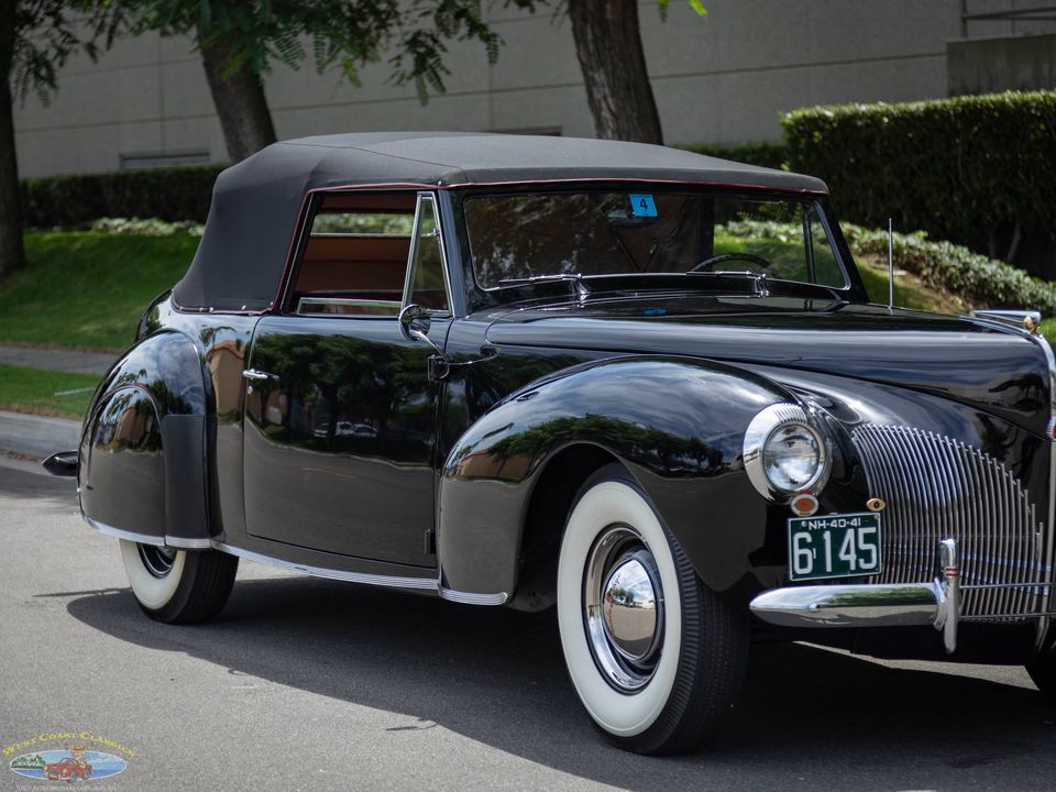 1940 Lincoln Zephyr Continental V12