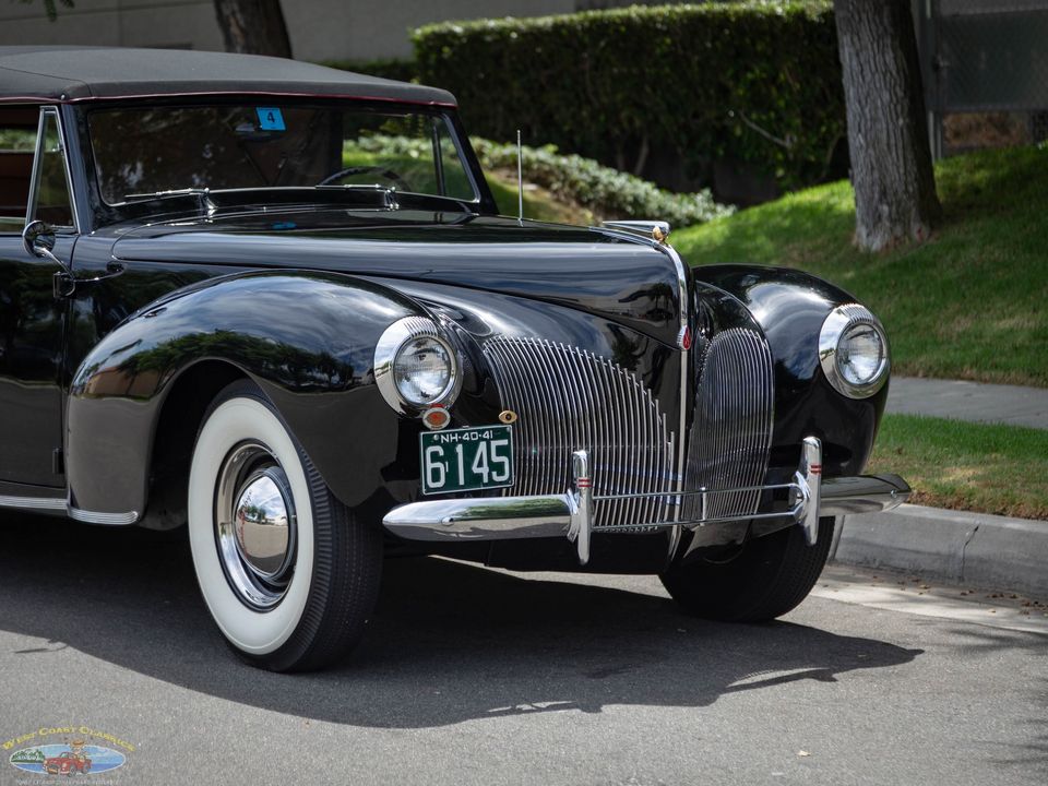 1940 Lincoln Zephyr Continental V12