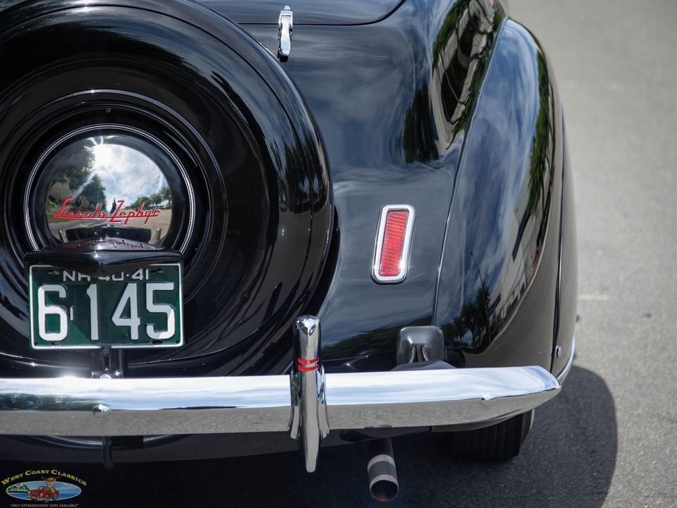 1940 Lincoln Zephyr Continental V12