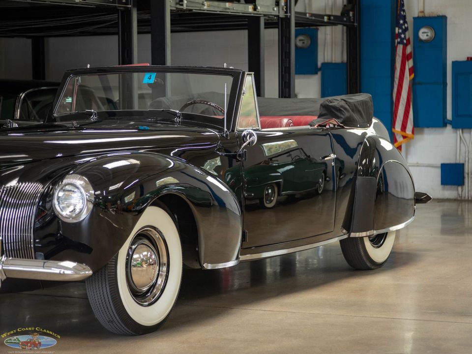 1940 Lincoln Zephyr Continental V12