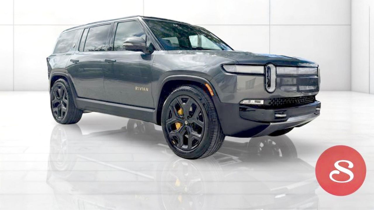 2023 Rivian R1S