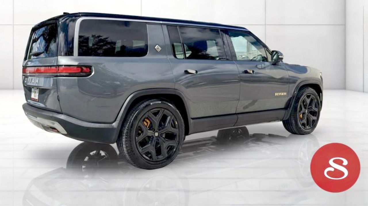 2023 Rivian R1S