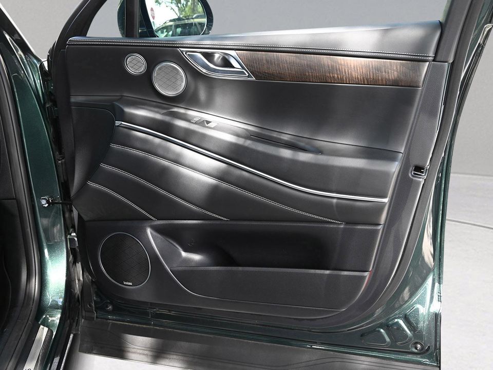 2023 GENESIS GV80