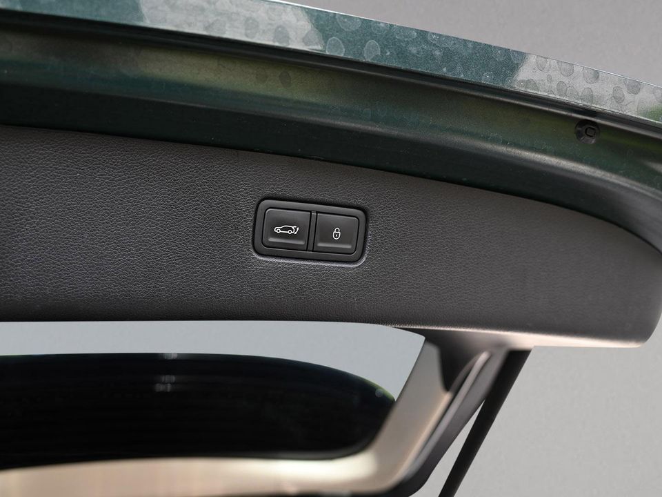 2023 GENESIS GV80