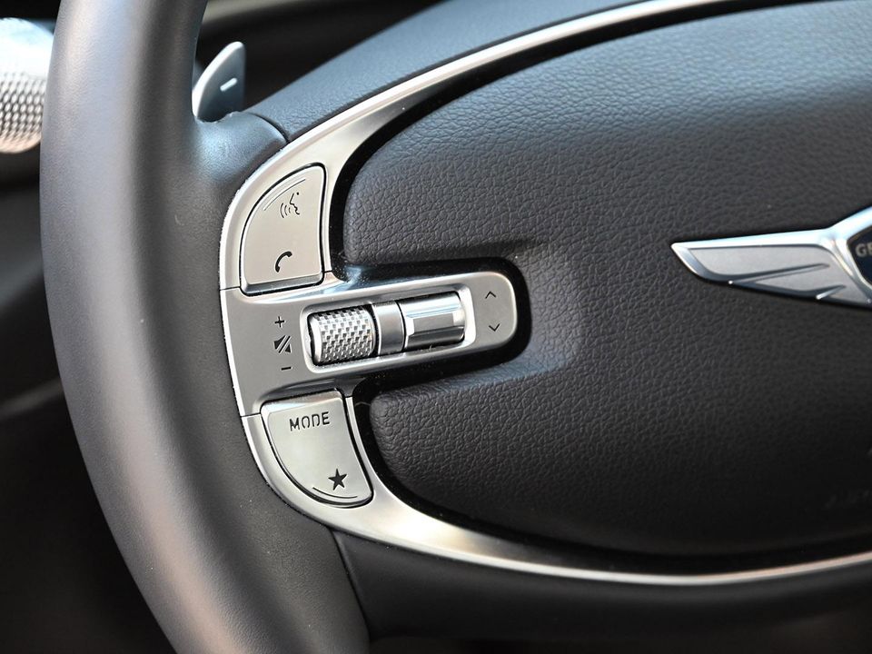 2023 GENESIS GV80