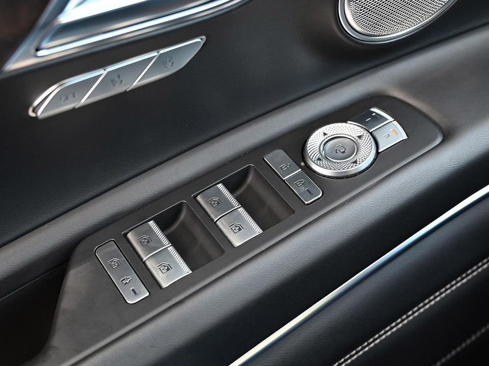 2023 GENESIS GV80