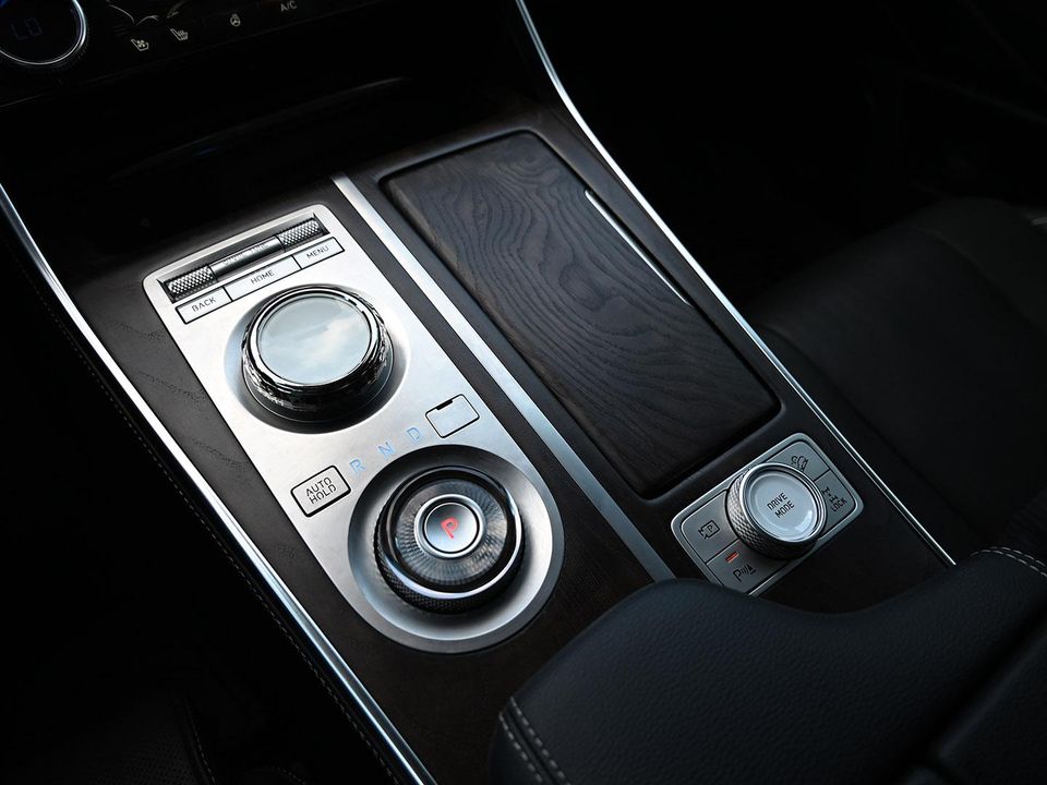 2023 GENESIS GV80