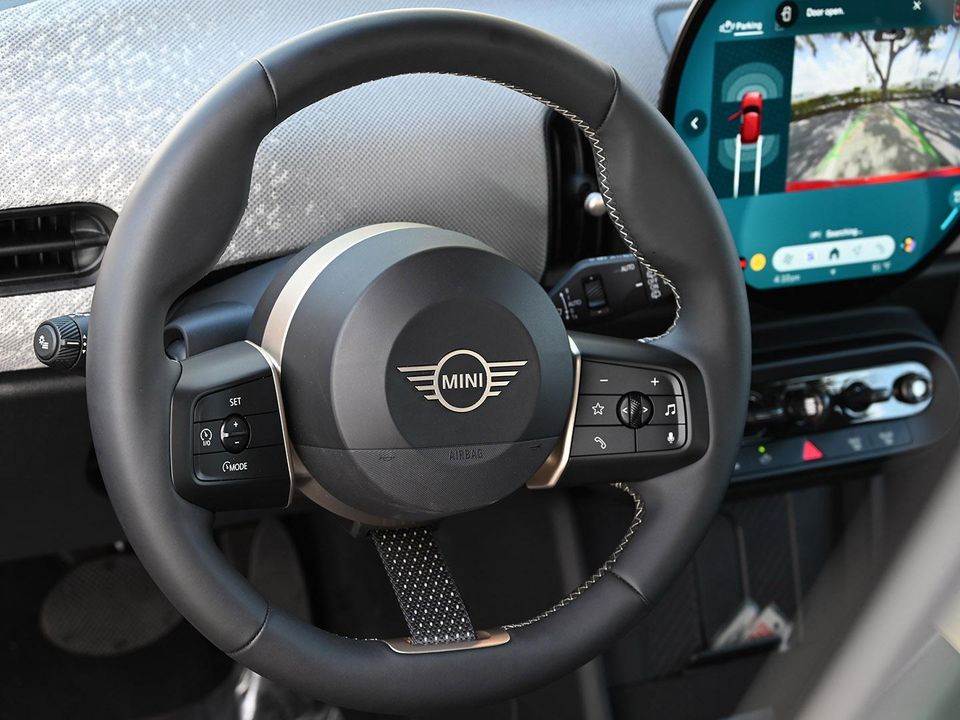 2025 MINI COOPER