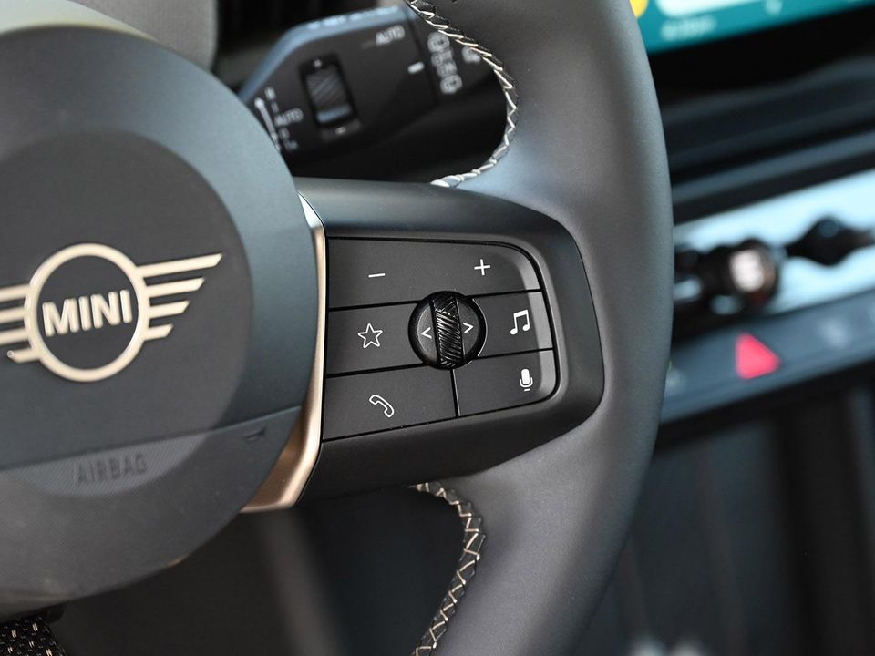 2025 MINI COOPER