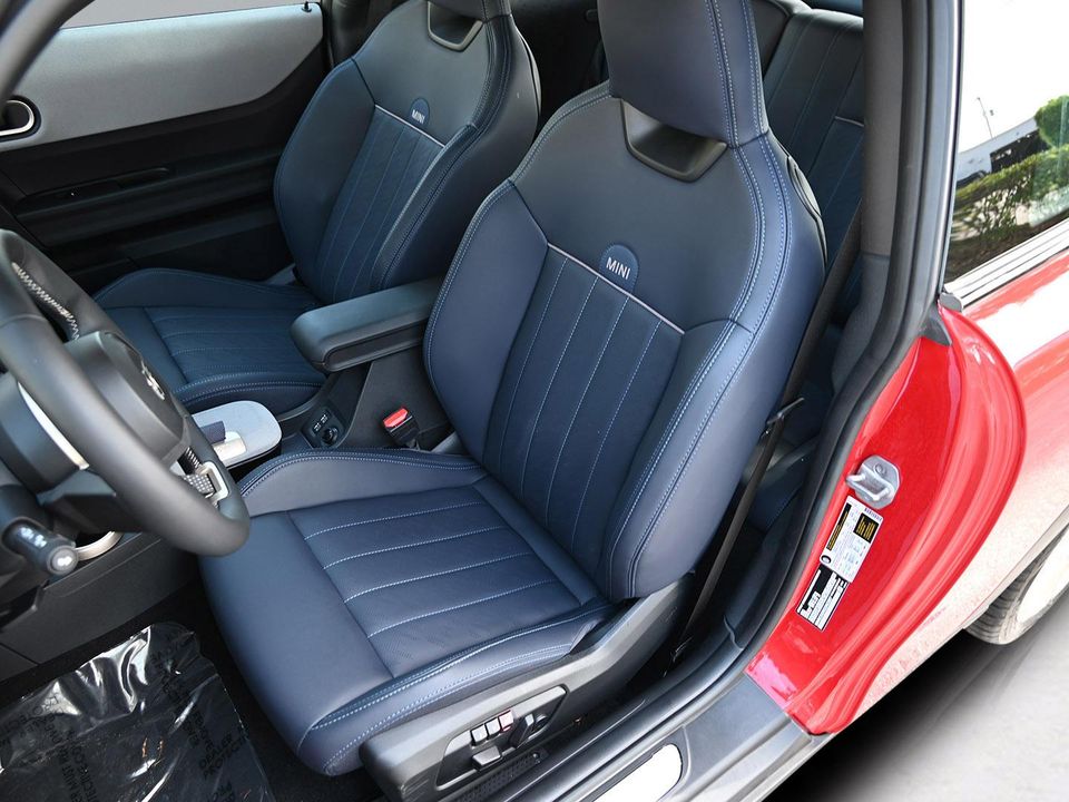 2025 MINI COOPER